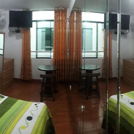 Hostal Suenos Лима Екстериор снимка