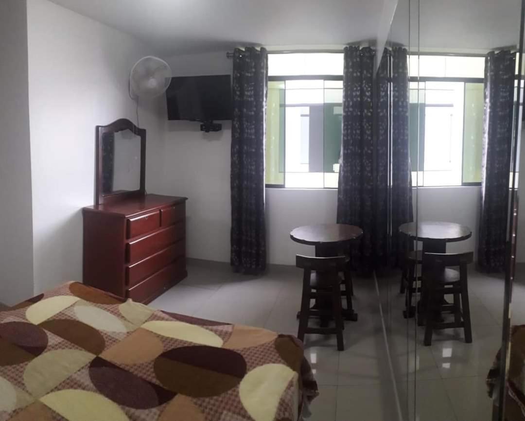 Hostal Suenos Лима Екстериор снимка