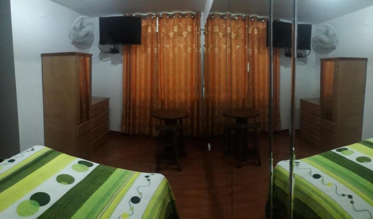 Hostal Suenos Лима Екстериор снимка